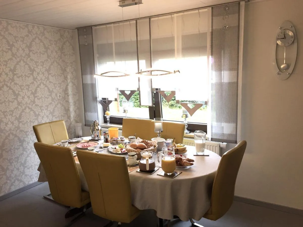 Ferienwohnungen Und Gaestezimmer Herrmann Steinbach am Wald Germany